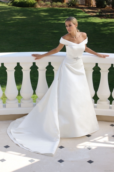 Wedding dresses - Heidi